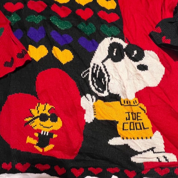 Vintage Snoopy & Friends Joe Cool Sweater Womens Medium Rainbow Hearts 90s USA - Picture 2 of 10